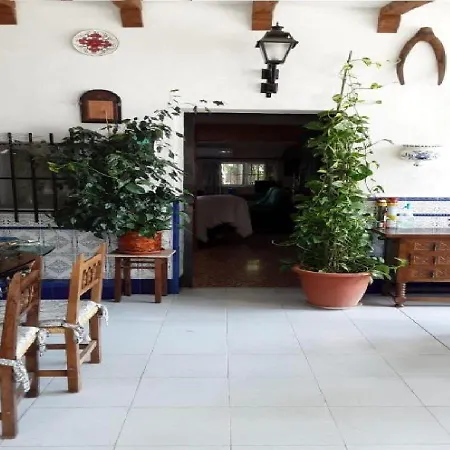 En Particular El Palomar منزل للإقامة بليانة